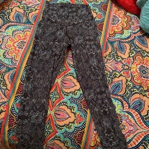 Patterned Aerie Leggings